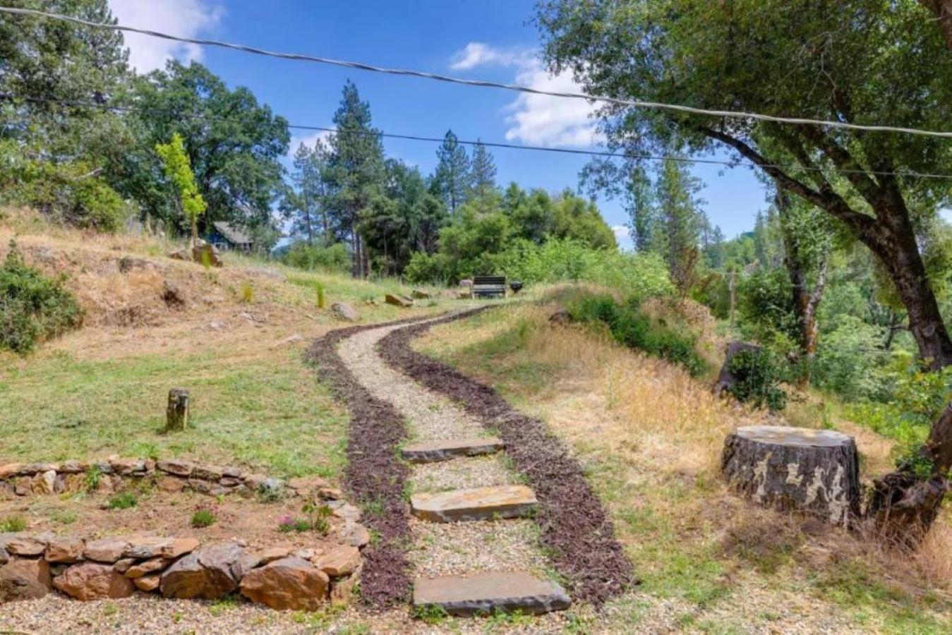 Willa NEW! Cozy & Secluded House w/Deck - Near Yosemite! Tuolumne Zewnętrze zdjęcie